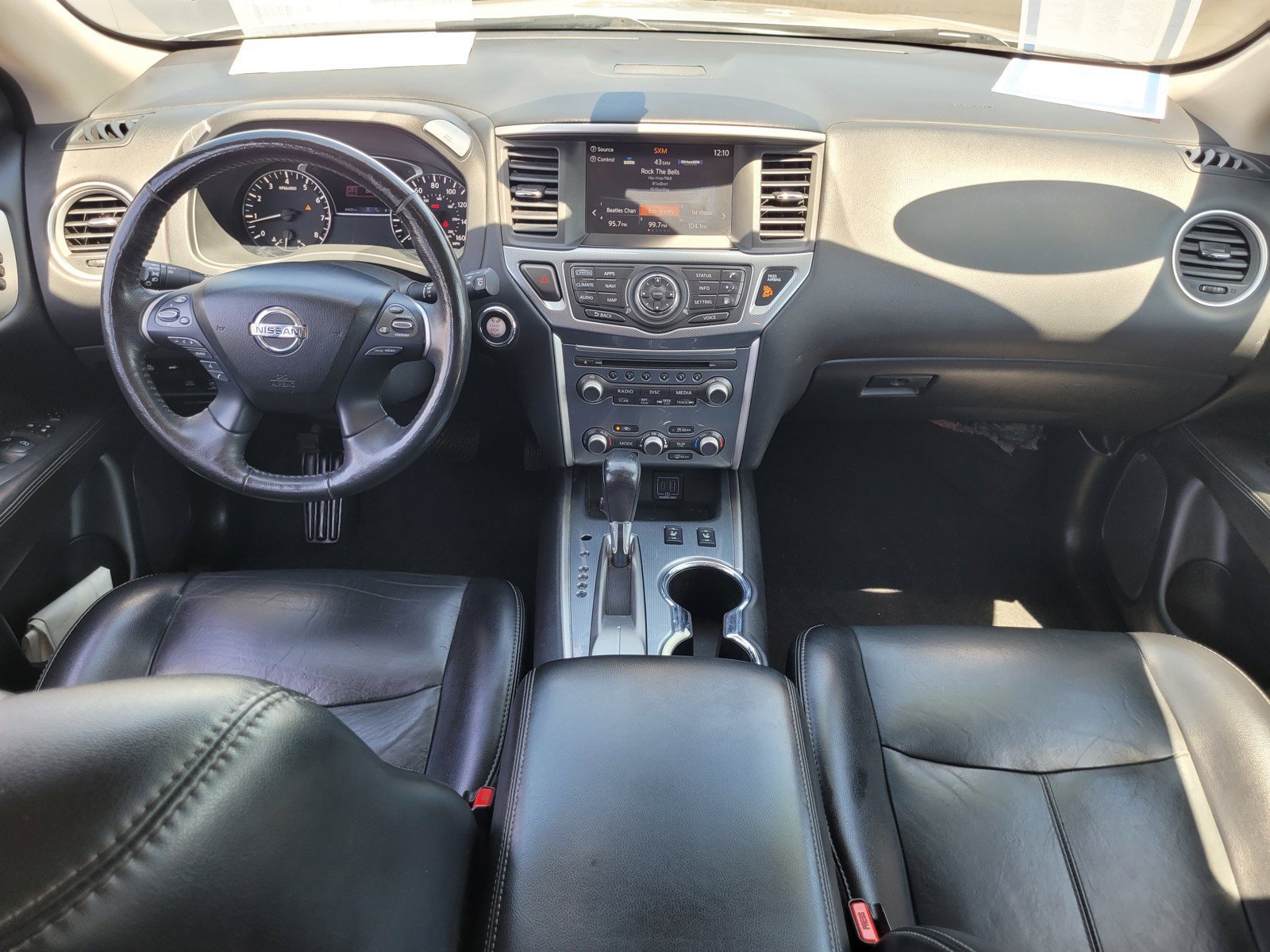 Used 2020 Nissan Pathfinder SL FWD image 17