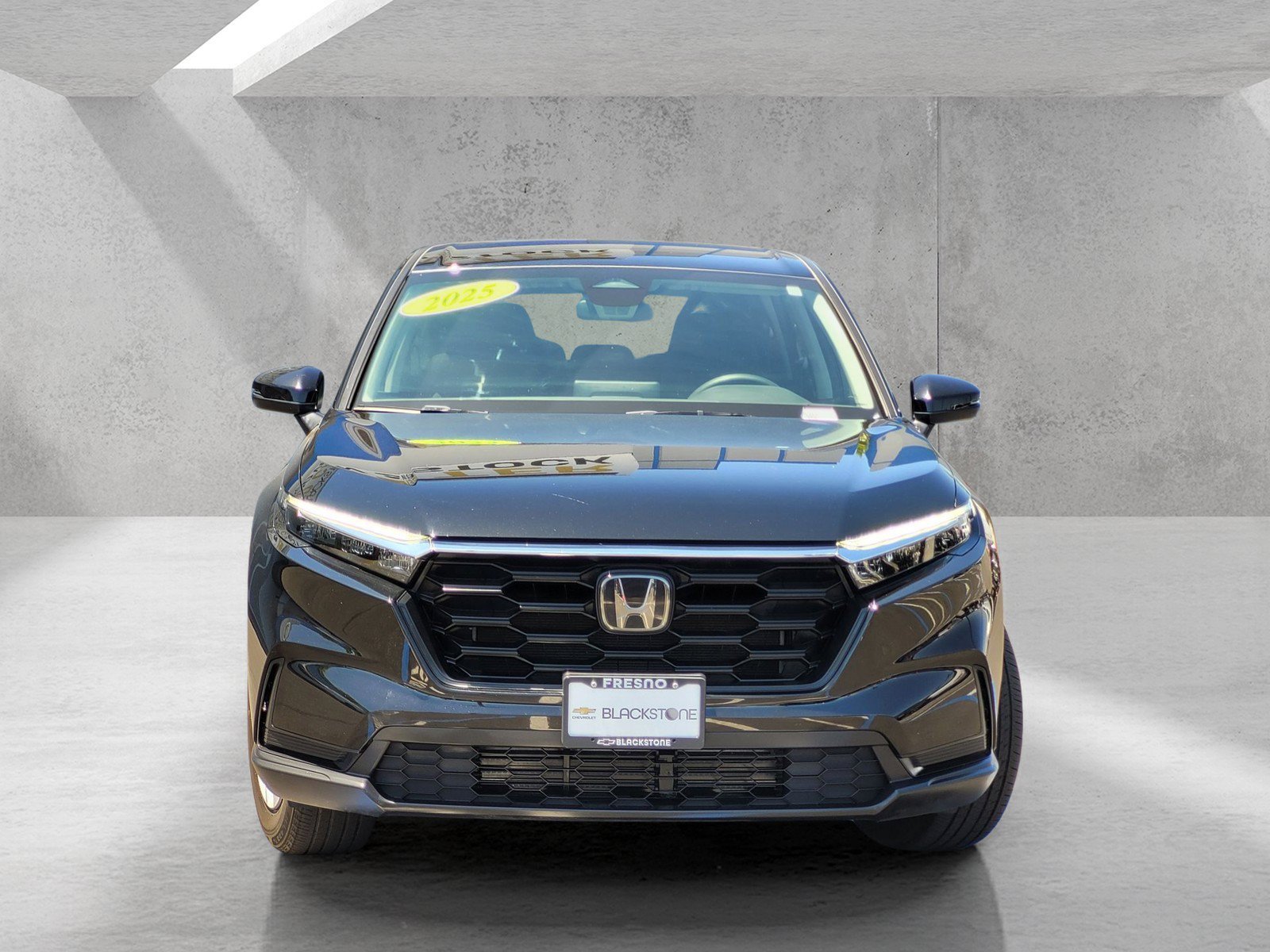 Used 2025 Honda CR-V LX image 3