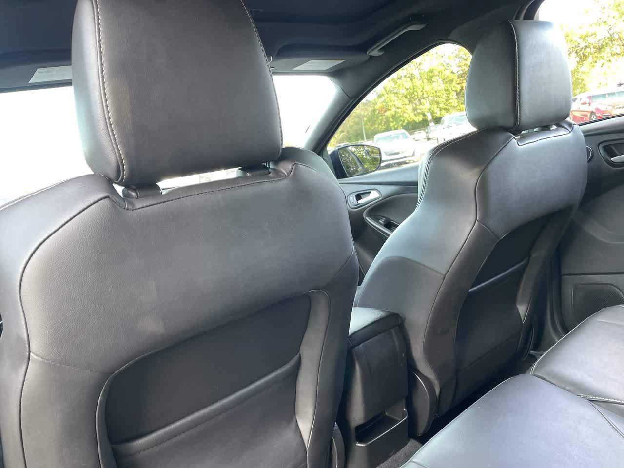 Used 2017 Ford Focus ST w/ Equipment Group 402A FWD image 19