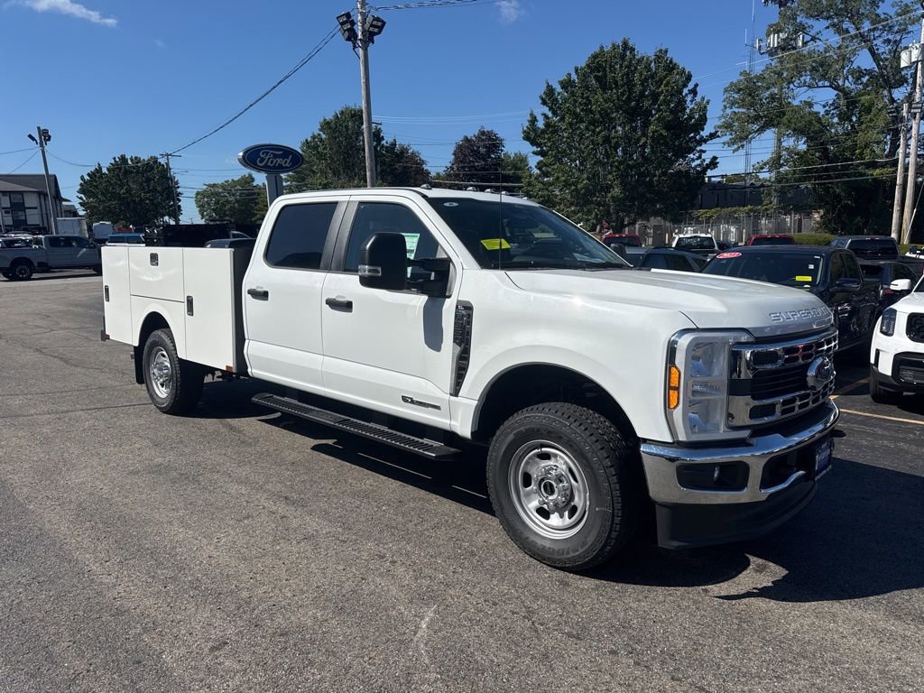 New 2025 Ford F350 XL w/ XL Chrome Package image 3