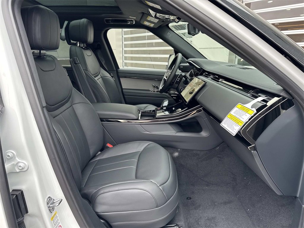 New 2026 Land Rover Range Rover Sport Dynamic SE image 10