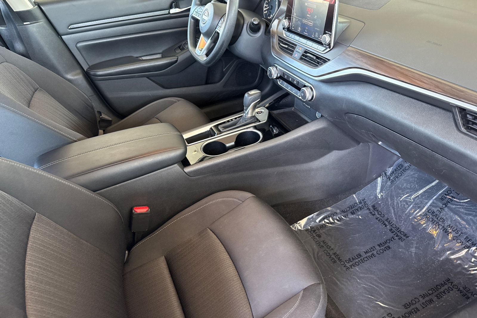 Certified 2024 Nissan Altima 2.5 SV FWD image 19