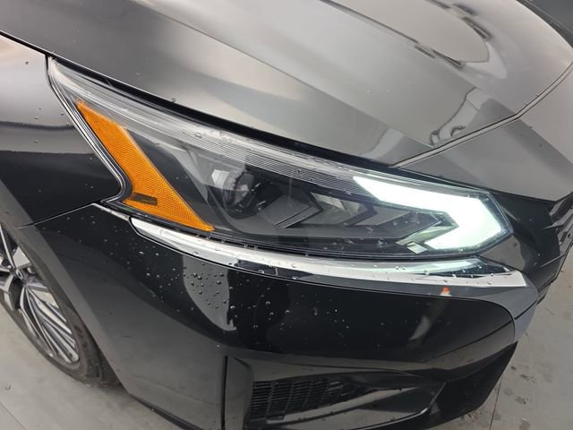 Used 2024 Nissan Altima 2.5 SV image 12