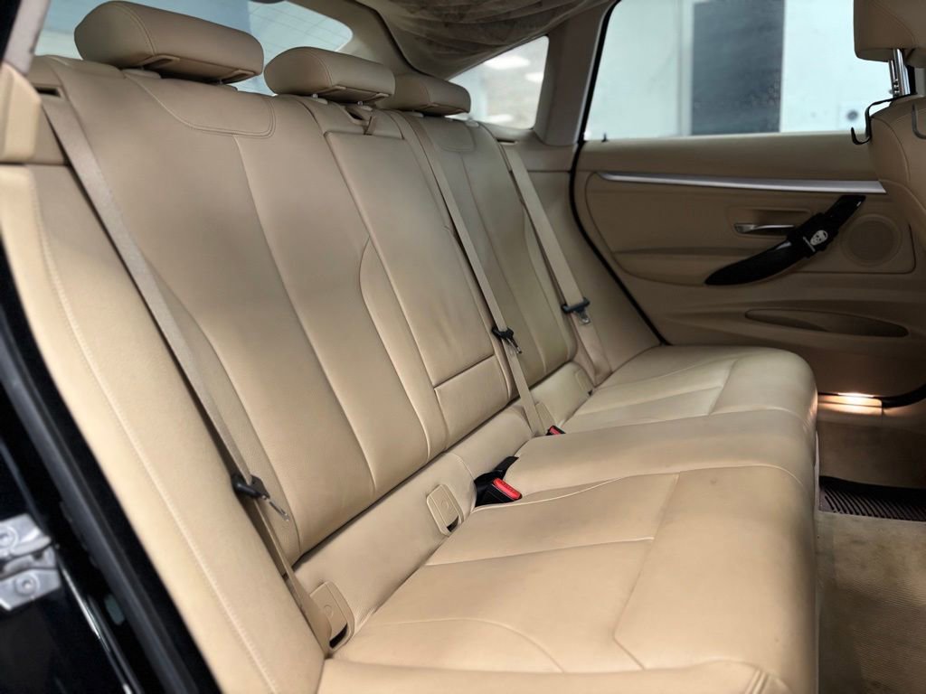 Used 2015 BMW 328i Gran Turismo xDrive image 9
