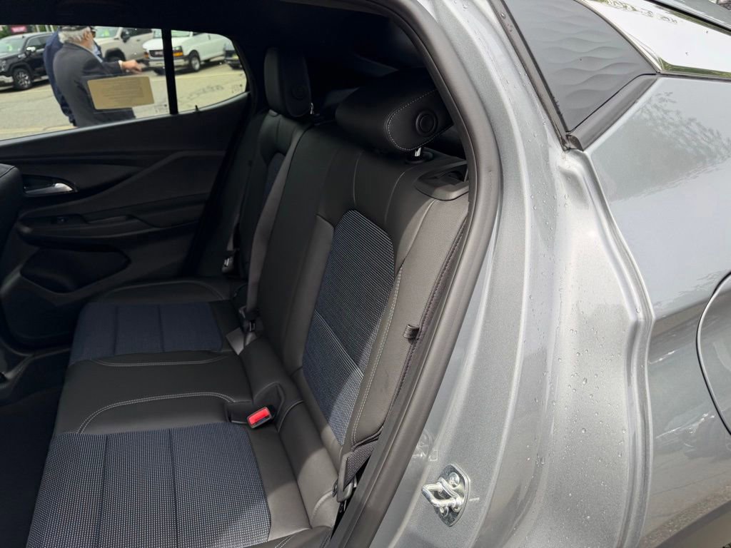 New 2026 Buick Envista Preferred FWD image 6