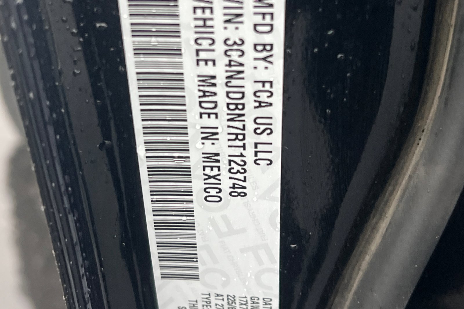 Used 2024 Jeep Compass Latitude image 31