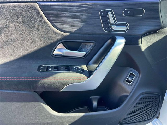 Used 2023 Mercedes-Benz CLA 250 4MATIC image 17