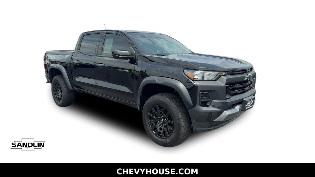 Used 2023 Chevrolet Colorado Trail Boss w/ Technology Package AWD/4WD image 10