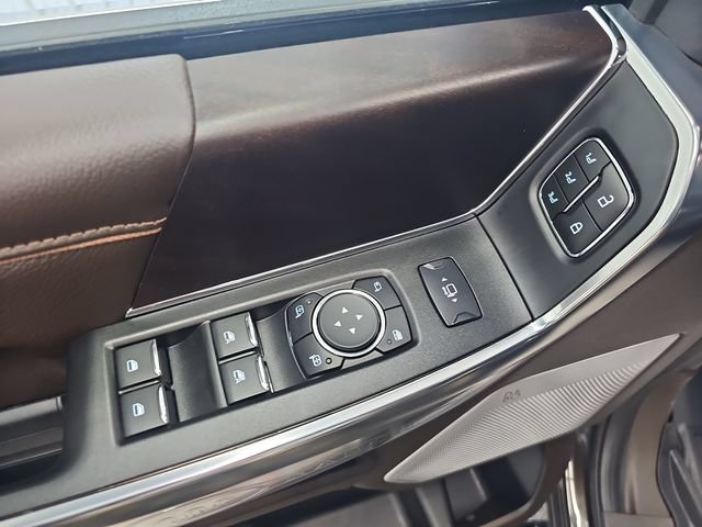 Used 2025 Ford F350 King Ranch w/ Chrome Package AWD/4WD image 11