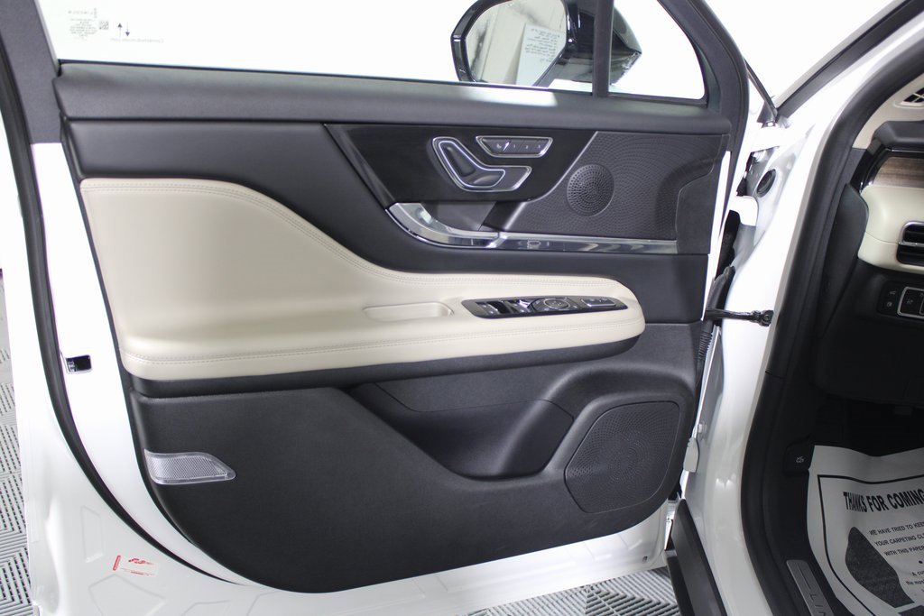 Used 2025 Lincoln Corsair Grand Touring image 20