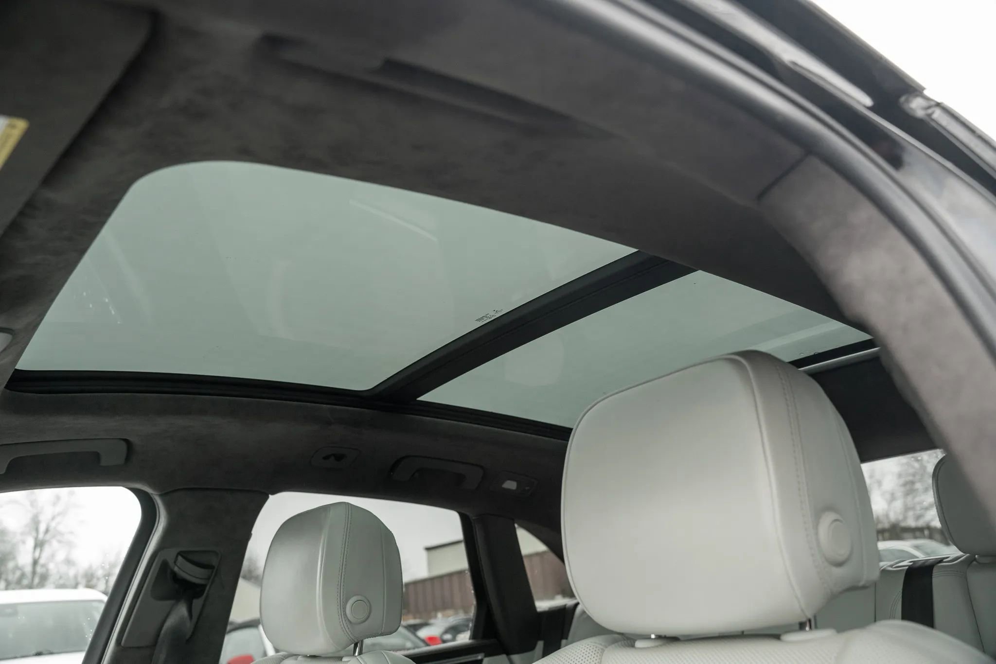 Used 2018 Porsche Macan Turbo image 18