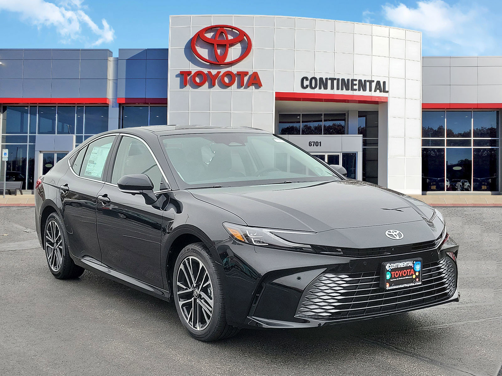 New 2026 Toyota Camry XLE video 2