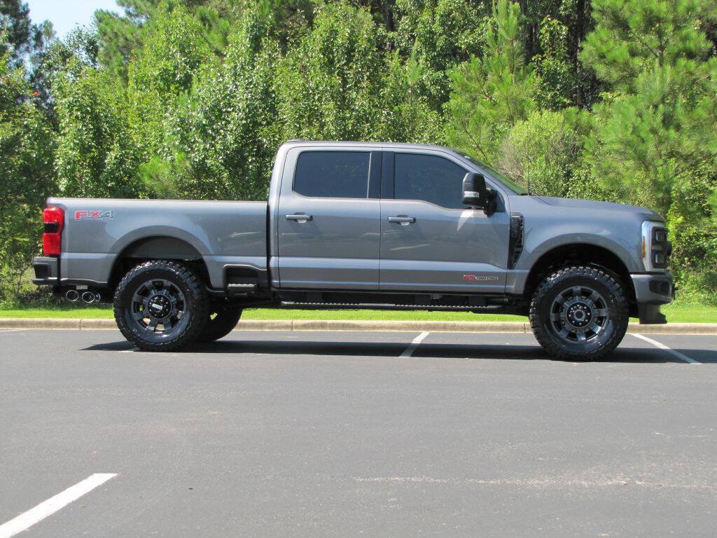 Used 2024 Ford F250 Lariat w/ Lariat Ultimate Package AWD/4WD image 4
