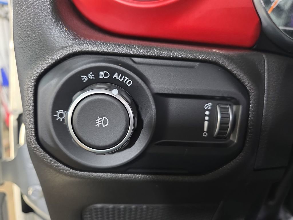 Used 2023 Jeep Wrangler Unlimited Rubicon w/ Xtreme Recon 35" Tire Package image 24