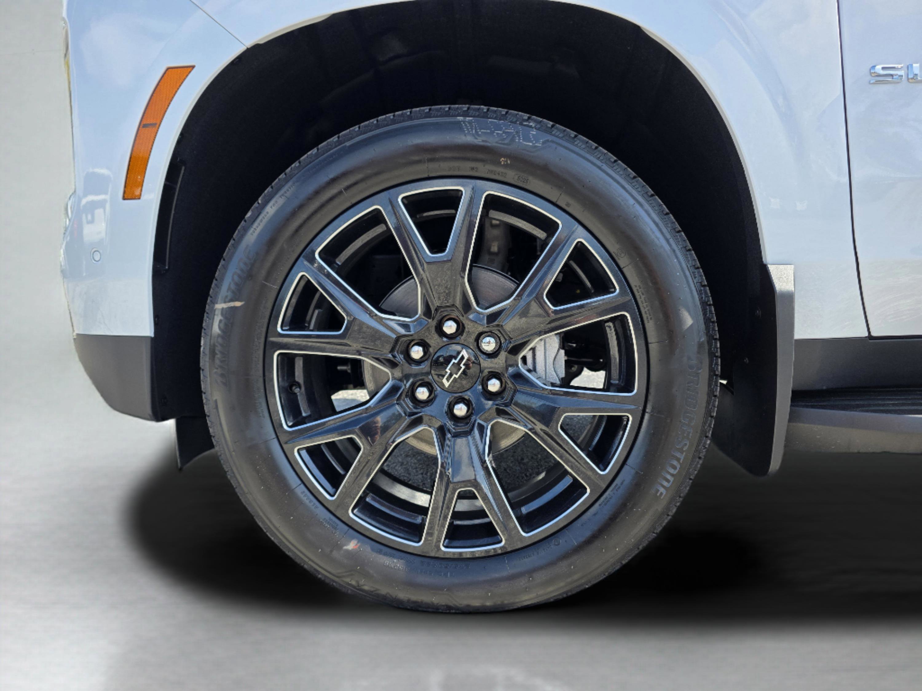 New 2026 Chevrolet Suburban Premier image 41