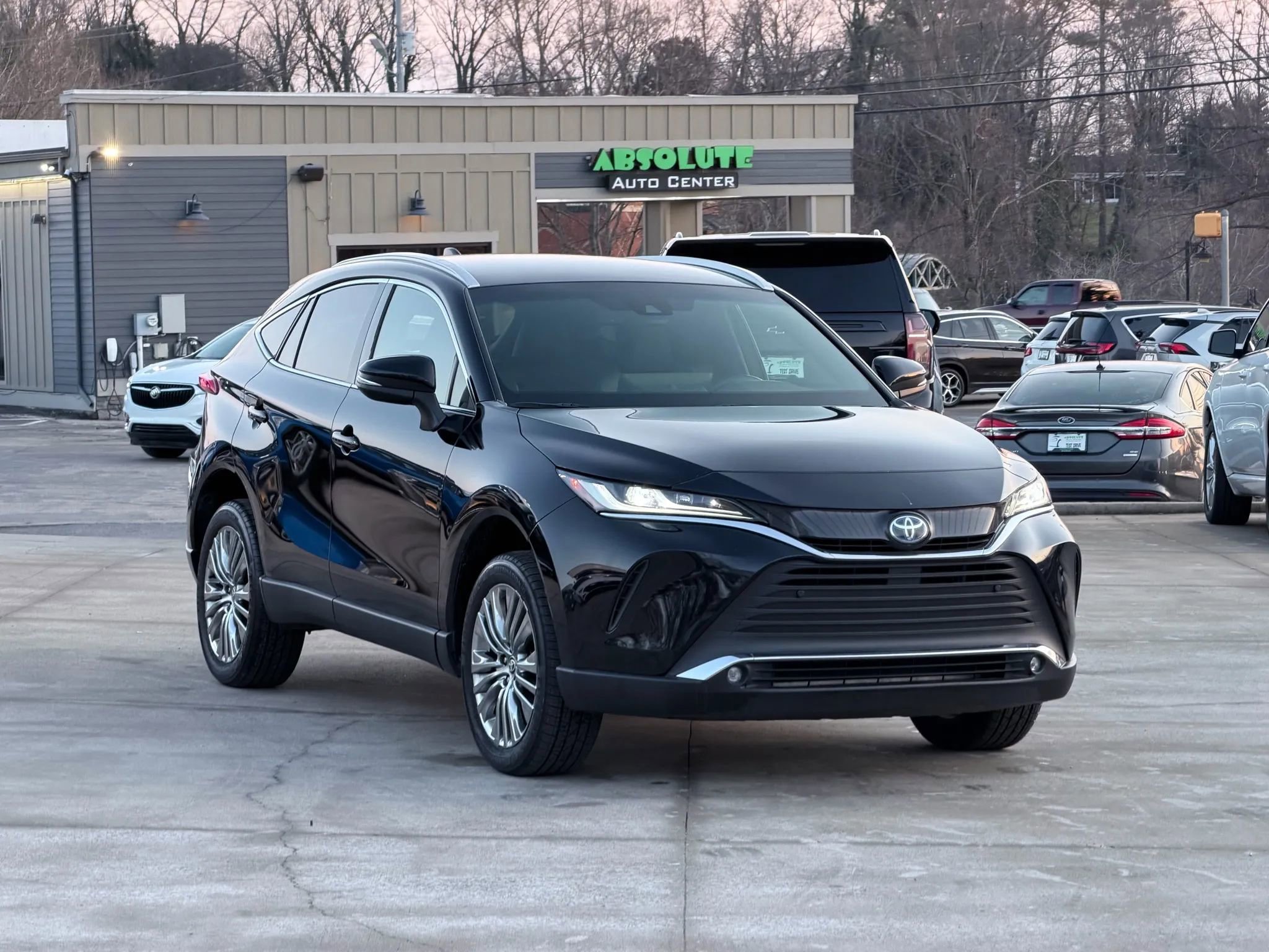 Used 2023 Toyota Venza XLE AWD/4WD image 73