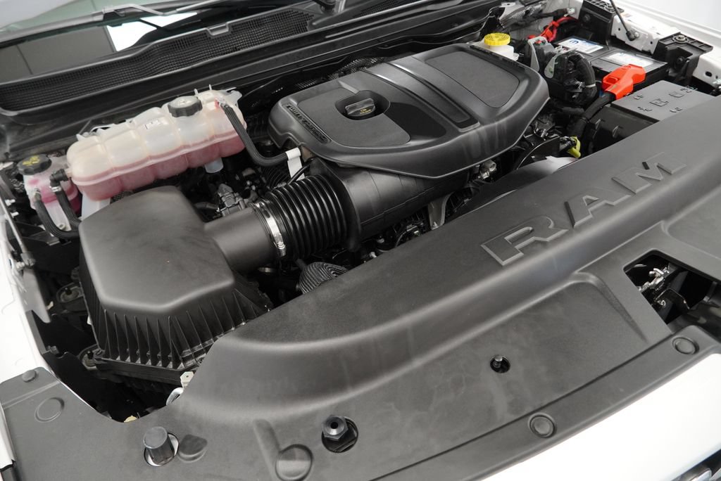 Used 2025 RAM 1500 Big Horn AWD/4WD image 48
