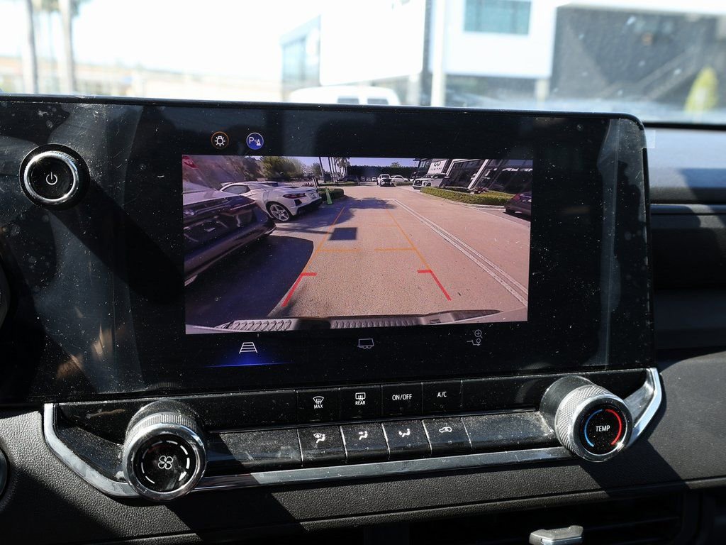 Used 2025 Chevrolet Colorado W/T image 27