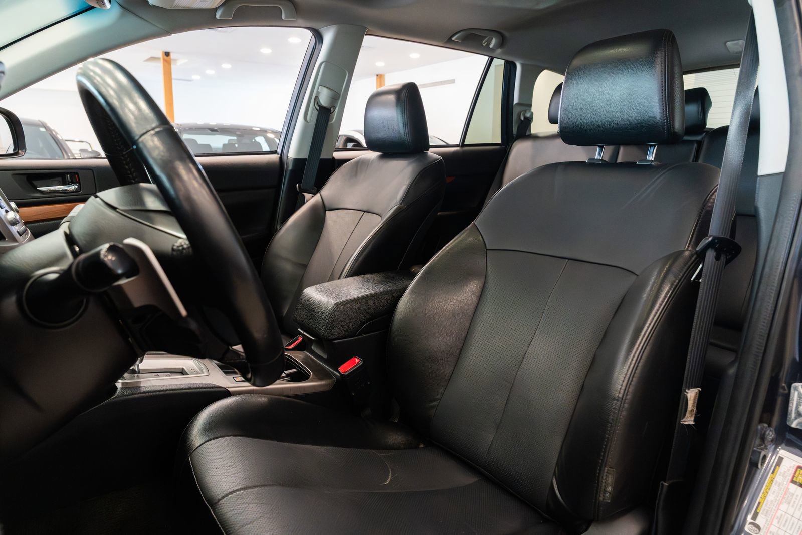 Used 2013 Subaru Outback 2.5i Limited AWD/4WD image 17