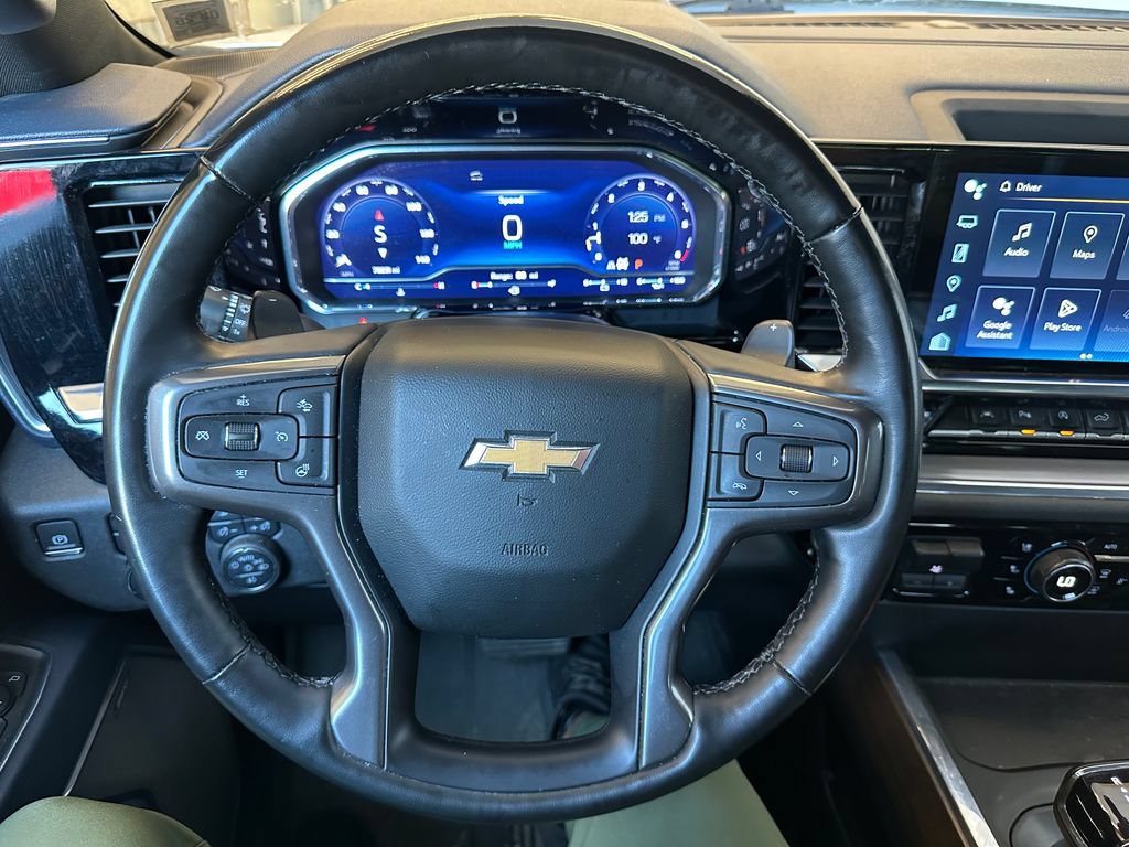 Used 2023 Chevrolet Silverado 1500 High Country w/ Technology Package AWD/4WD image 2