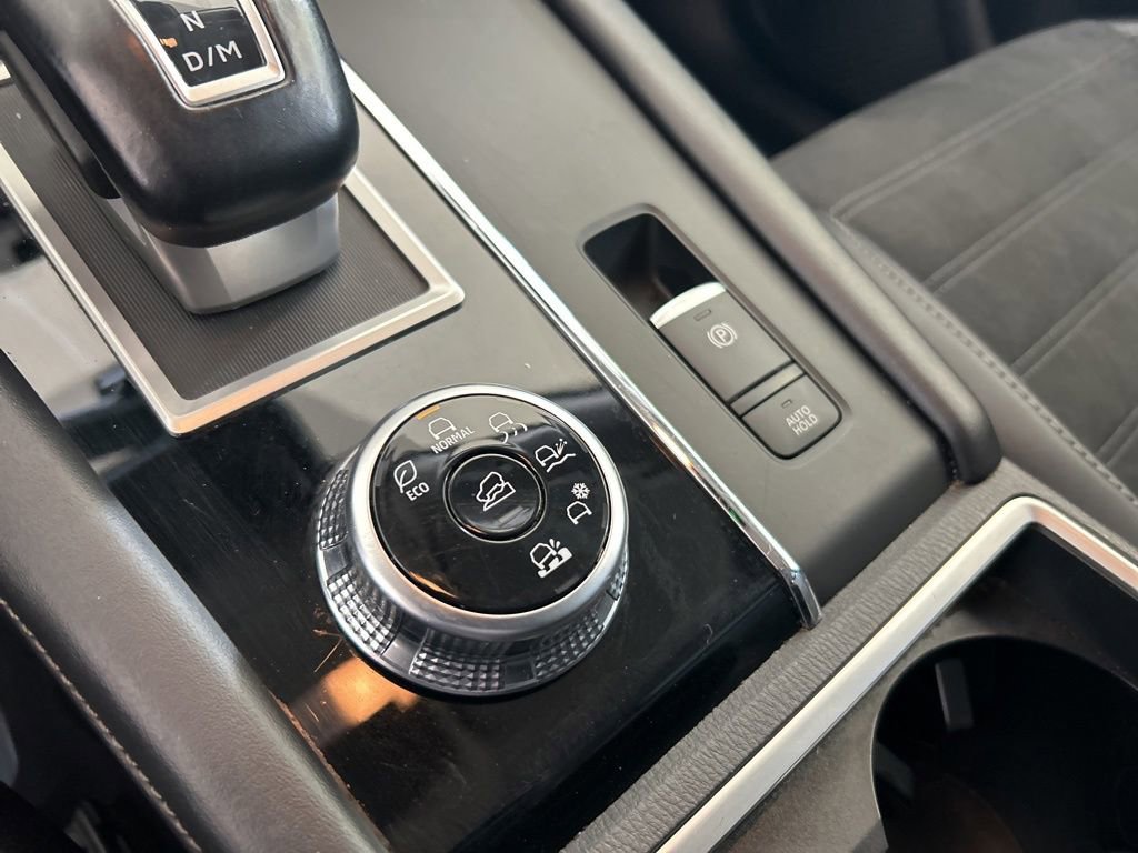 Used 2024 Mitsubishi Outlander AWD image 9