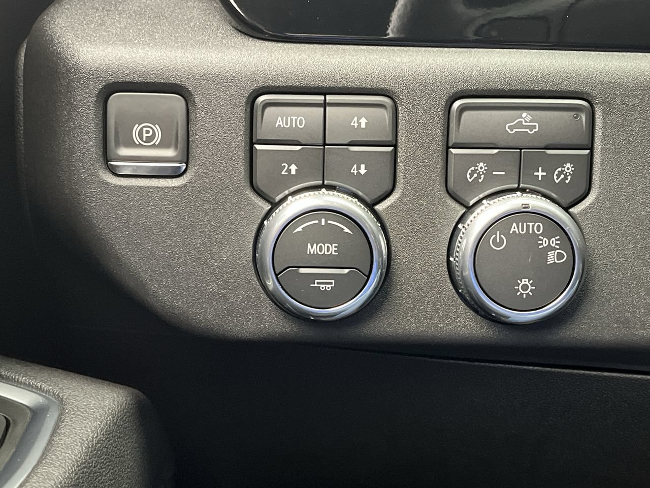 New 2026 GMC Sierra 1500 SLE AWD/4WD image 17