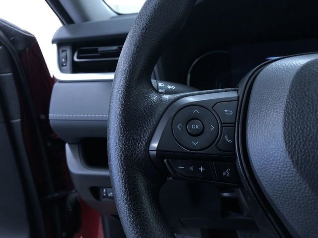 Used 2025 Toyota RAV4 XLE image 25