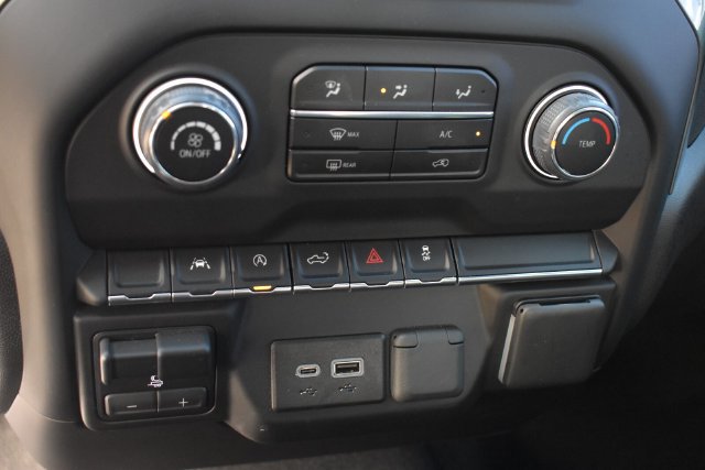 Used 2023 Chevrolet Silverado 1500 Custom w/ Rally Edition AWD/4WD image 30