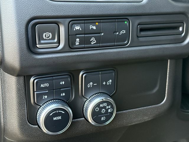 Used 2022 GMC Yukon AT4 image 26