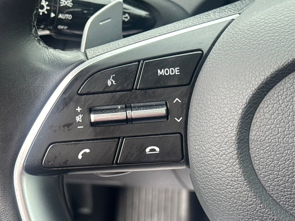 Used 2023 Hyundai Sonata Limited w/ Preferred Accessory Package image 32
