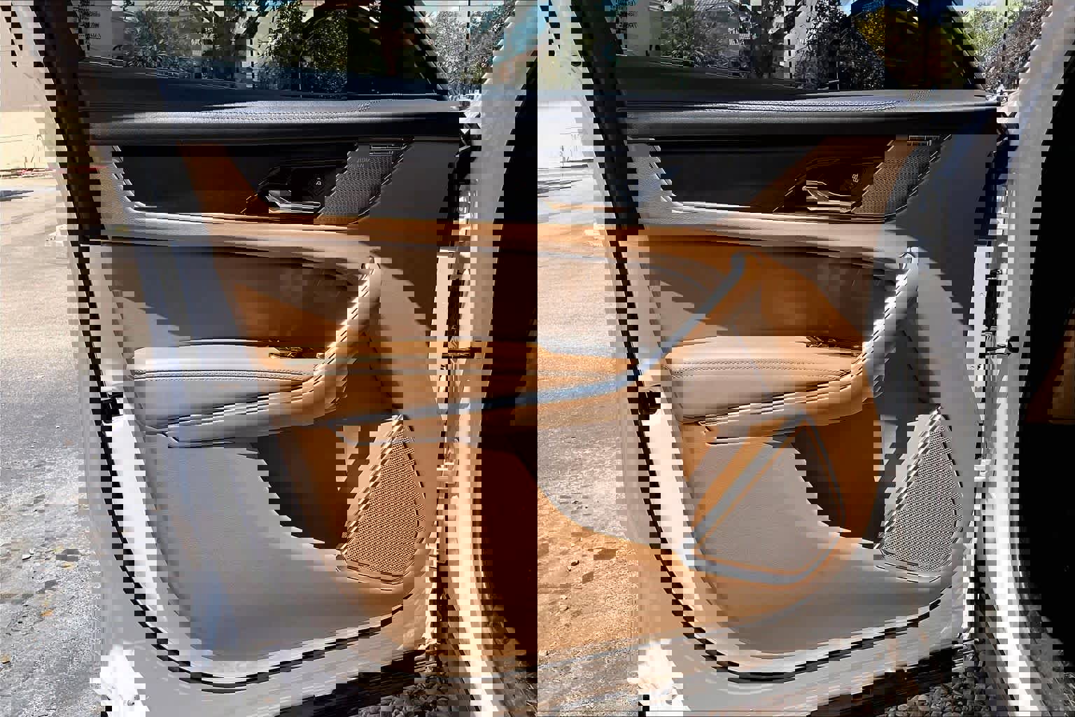 Used 2023 Jaguar F-PACE S AWD/4WD image 23