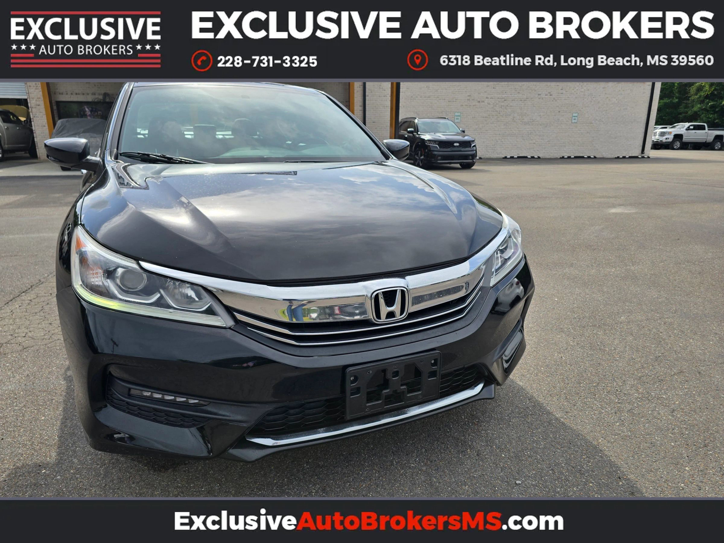 Used 2017 Honda Accord Sport image 4