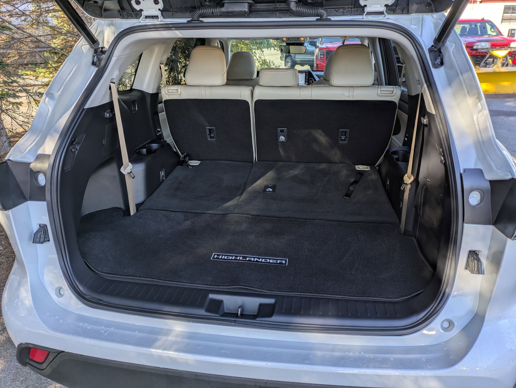 Used 2022 Toyota Highlander XLE image 21