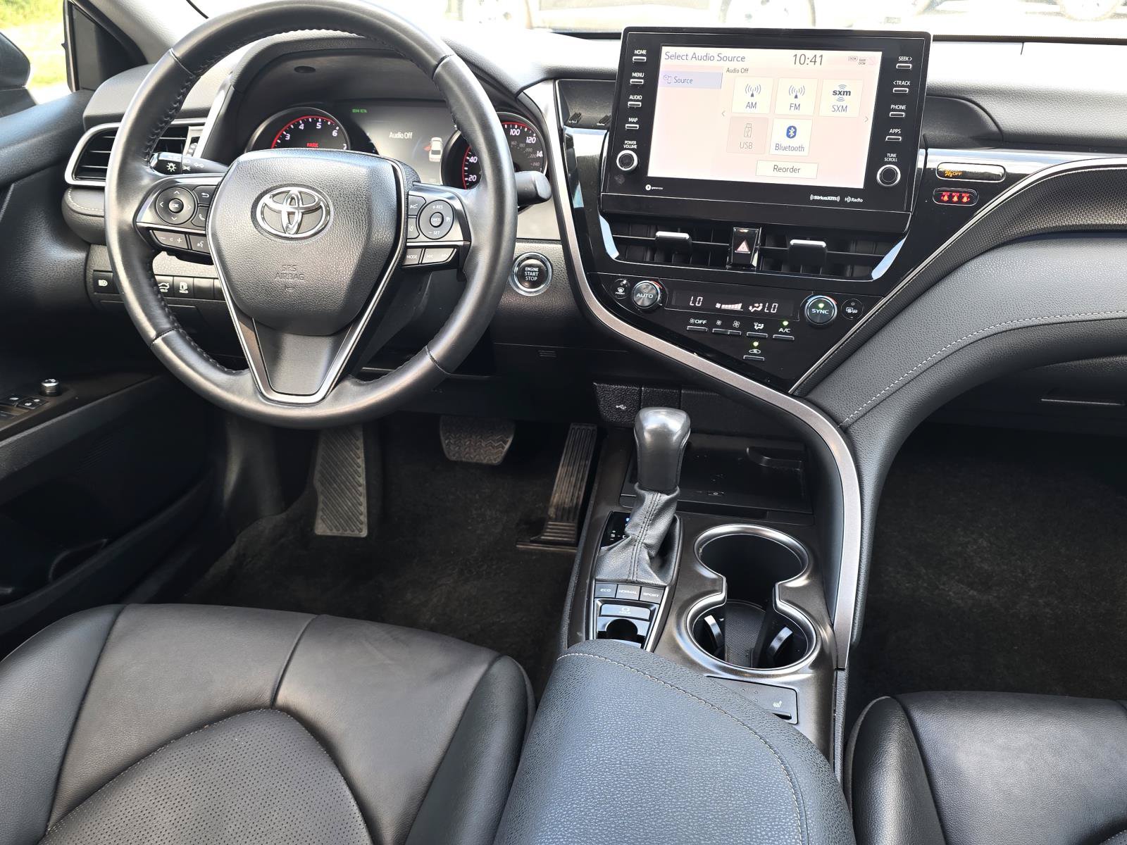 Used 2024 Toyota Camry XSE FWD image 9