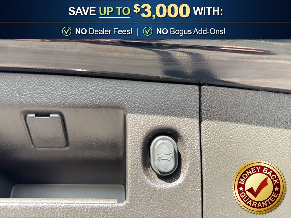 Used 2017 GMC Yukon Denali image 14