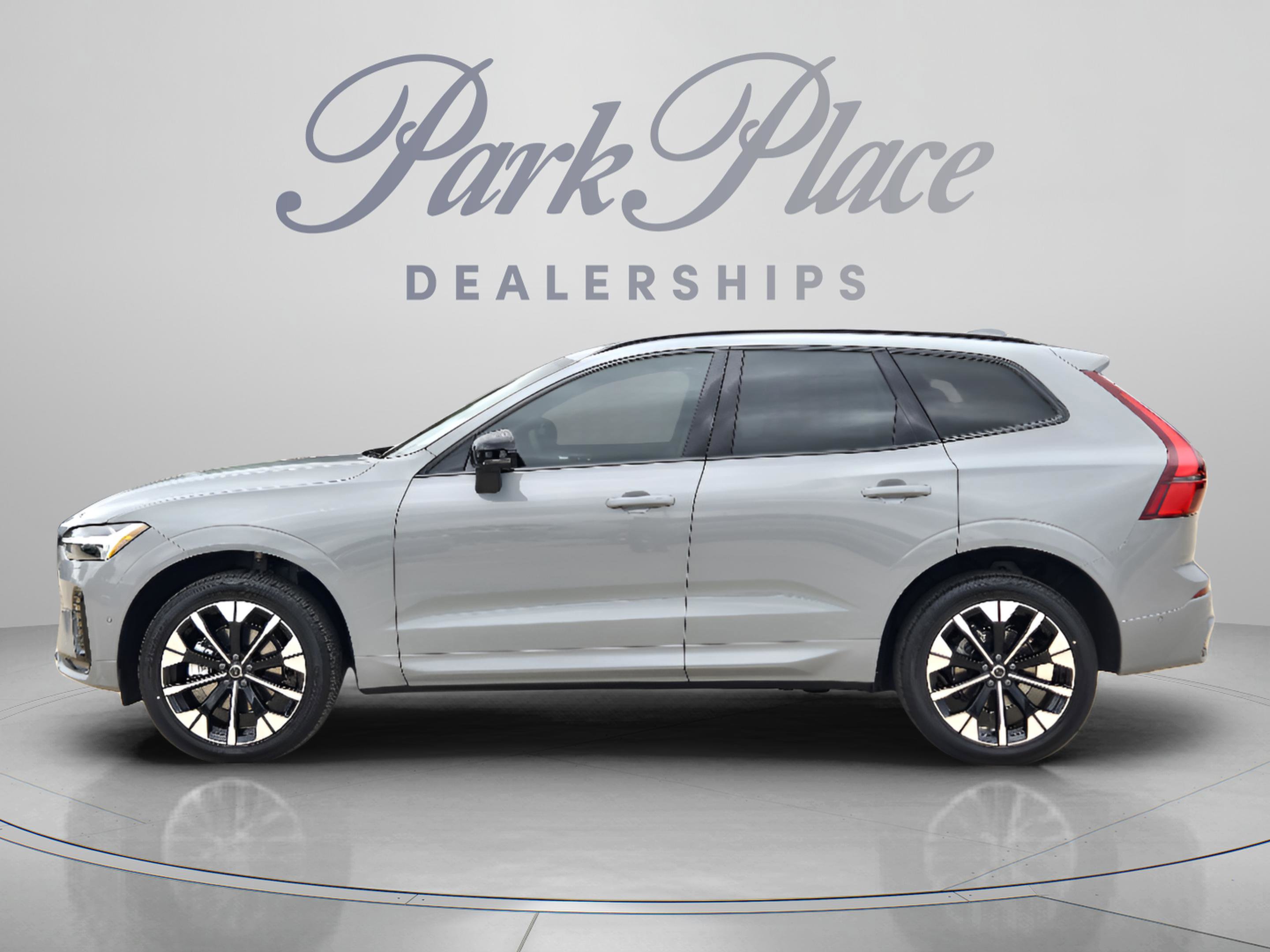New 2026 Volvo XC60 B5 Ultra w/ Climate Package AWD/4WD image 2