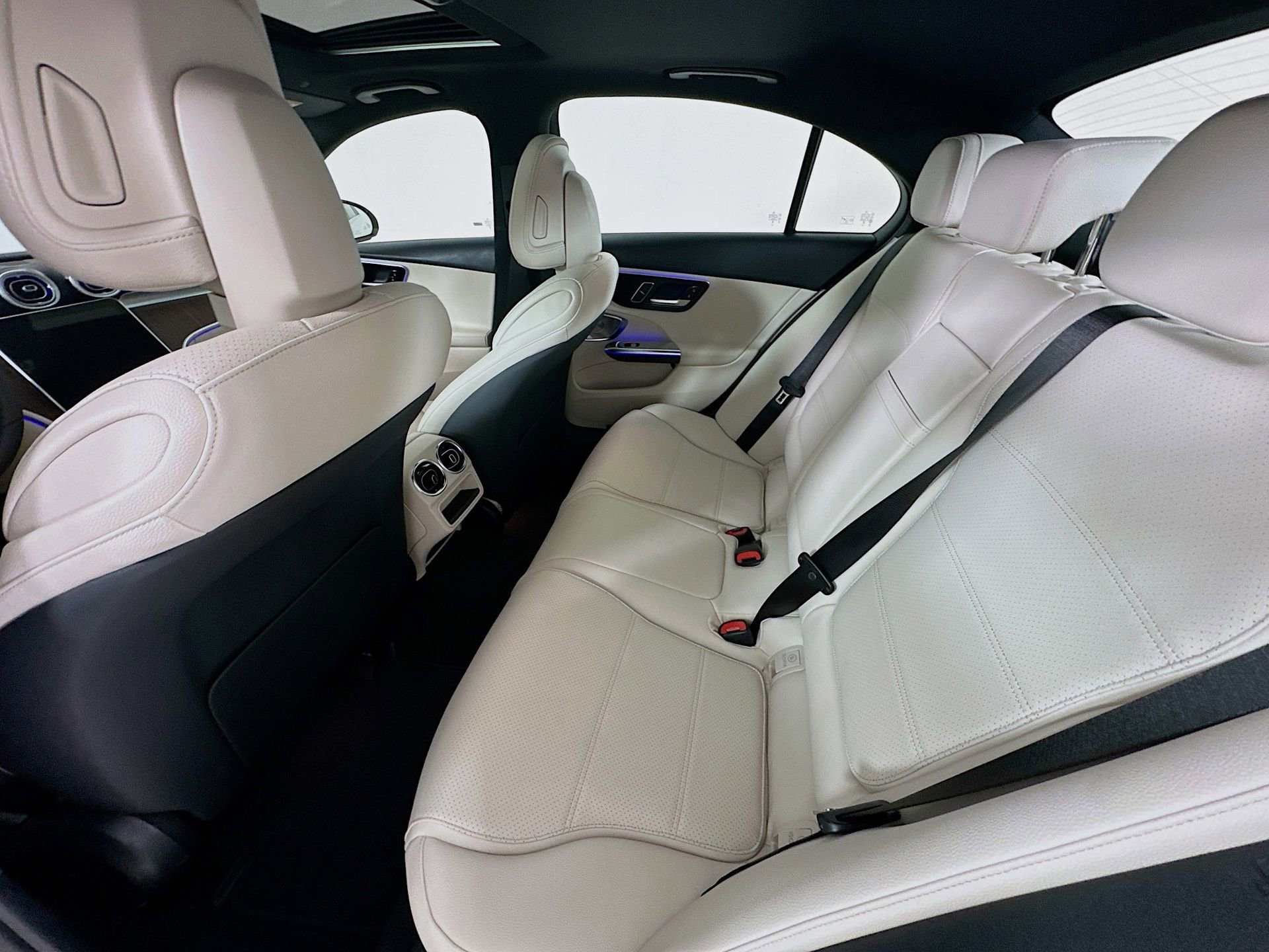 New 2026 Mercedes-Benz C 300 Sedan image 27