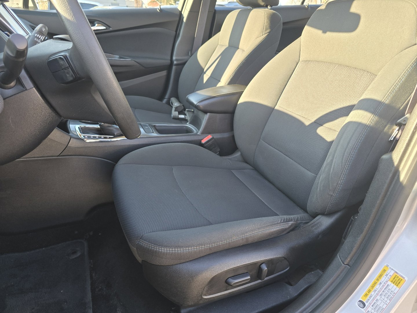 Used 2017 Chevrolet Cruze LT w/ Convenience Package image 30