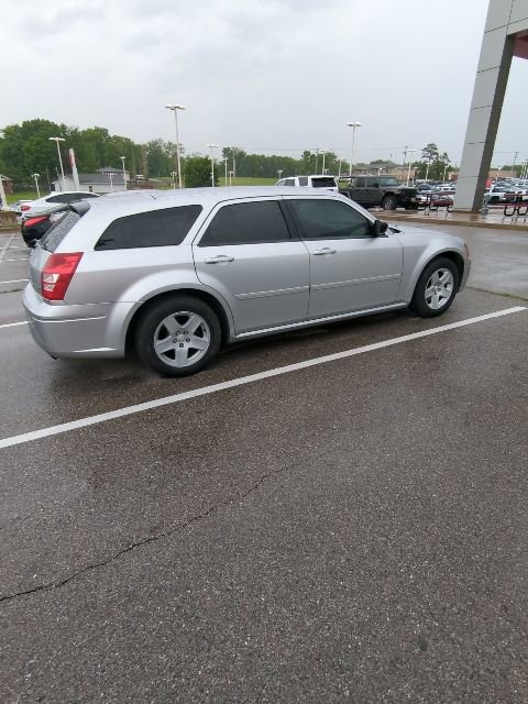 Used 2005 Dodge Magnum SE RWD image 7
