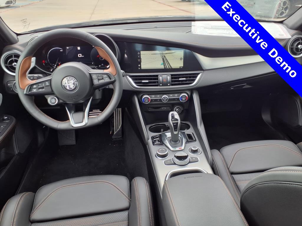 New 2025 Alfa Romeo Giulia w/ Driving Assist Package image 13