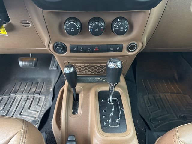 Used 2018 Jeep Wrangler Unlimited Rubicon w/ Dual Top Group image 17