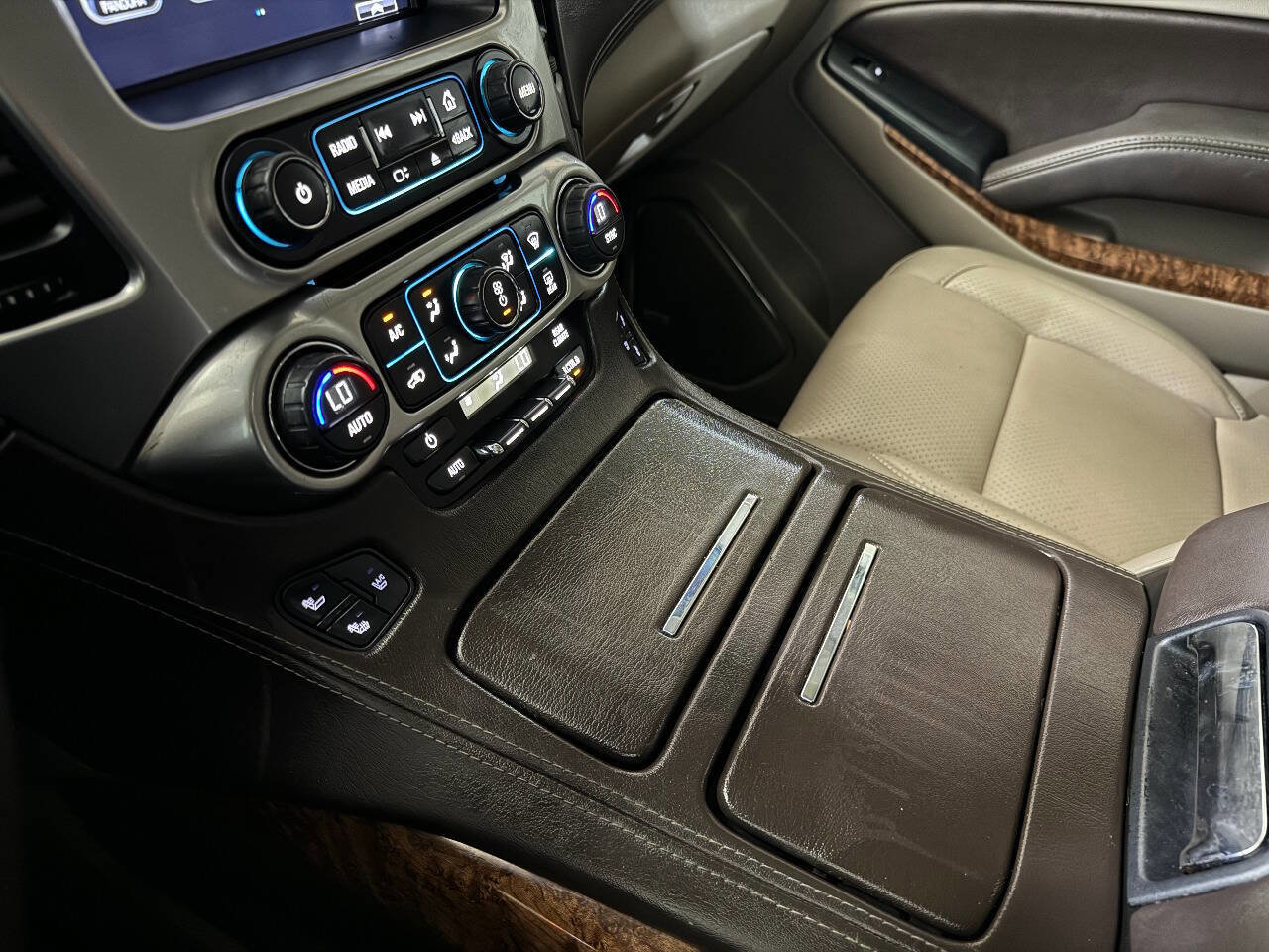 Used 2015 Chevrolet Suburban LTZ image 60