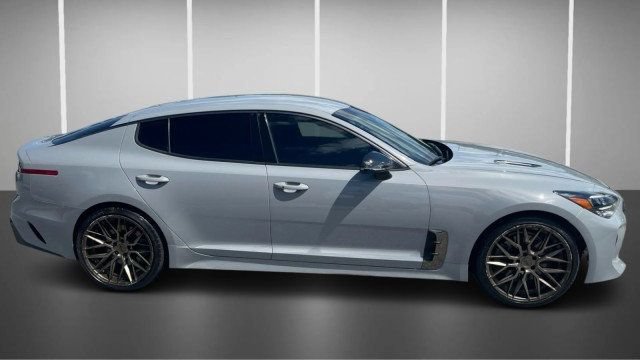 Used 2022 Kia Stinger GT-Line RWD image 5