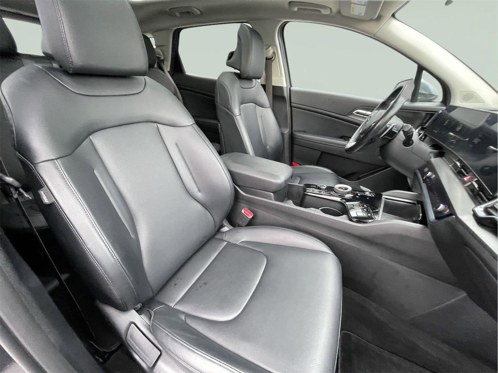 Used 2023 Kia Sportage EX w/ EX Premium Package image 22