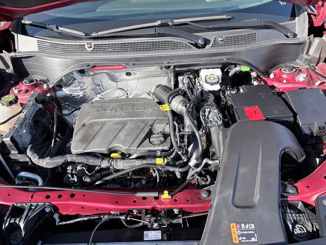 Used 2025 Chevrolet Trax LT FWD image 28