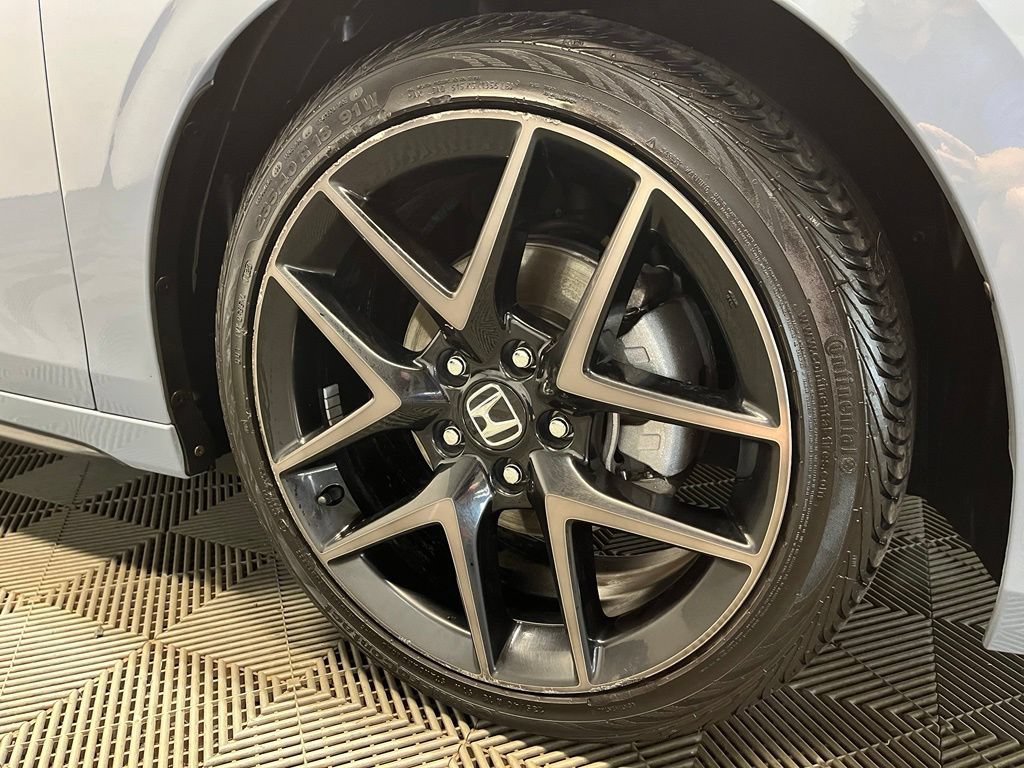Used 2023 Honda Civic Sport Touring image 3