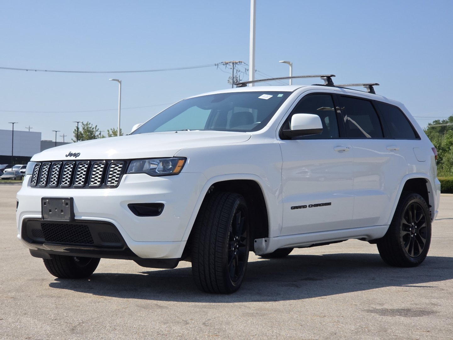 Used 2019 Jeep Grand Cherokee Altitude AWD/4WD image 14