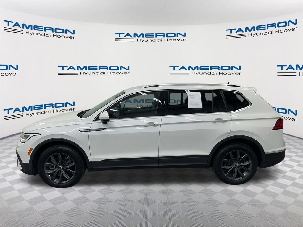 Used 2023 Volkswagen Tiguan SE FWD image 2