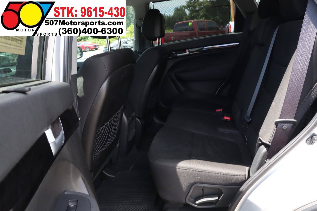 Used 2015 Kia Sorento LX AWD/4WD image 14