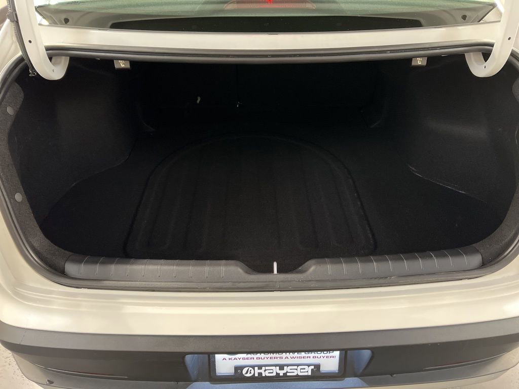Used 2025 Kia K4 LXS image 33
